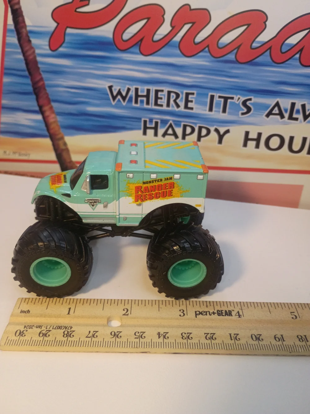 Lot Of 2 Monster Jam Monster Trucks Jambulance & Rescue Ranger 1/64 Scale